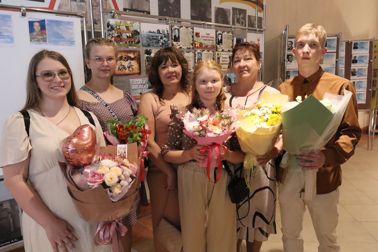 За материнскую доблесть