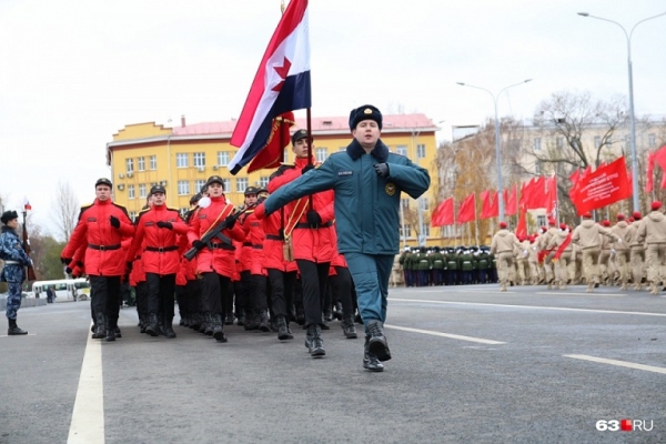 Приняли участие  в Параде Памяти